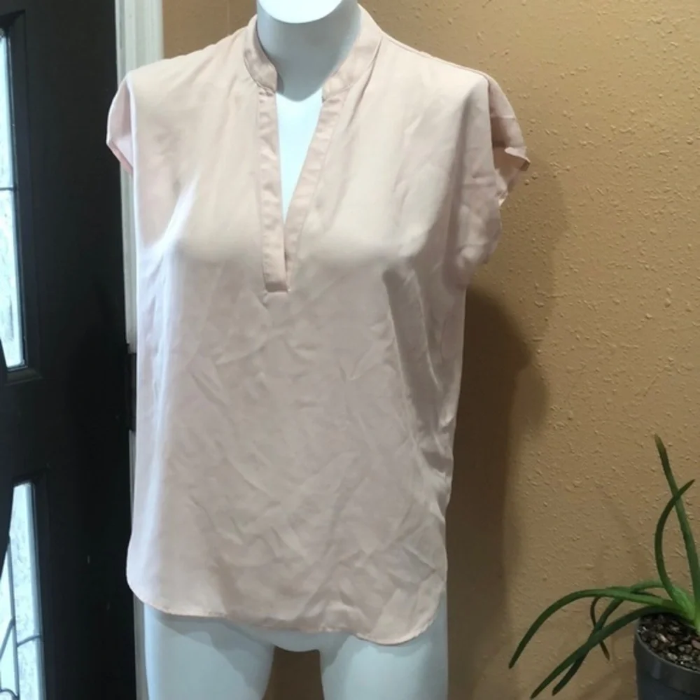 Forever 21 short sleeve pink top - Picture 2 of 4